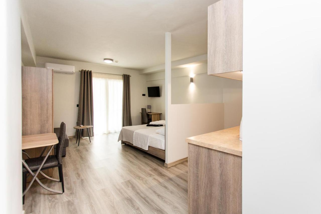 John Central Suites Thessaloniki Exterior photo
